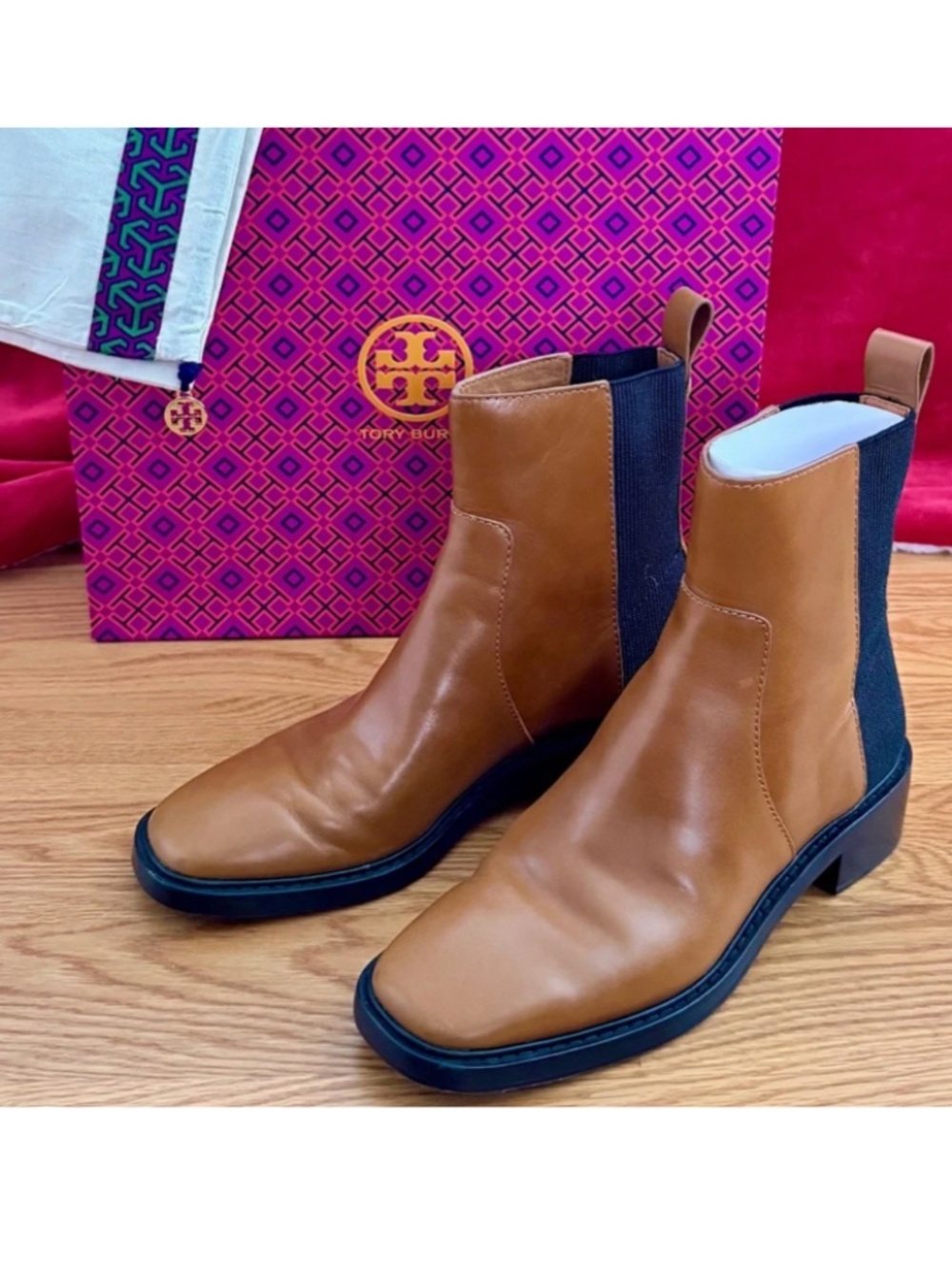 Tory Burch Chelsea Boot--Sierra Antik (8.5)